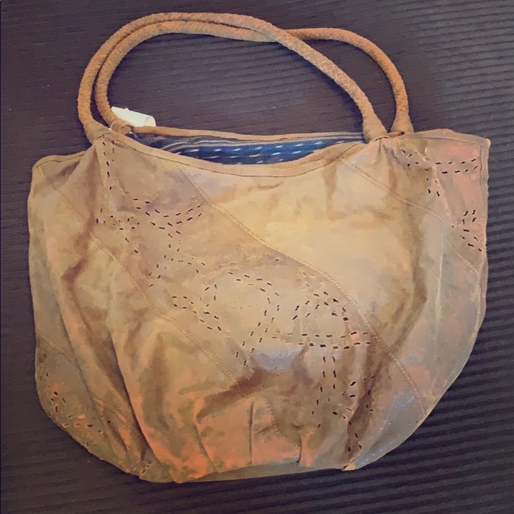 Soft shoulder bag